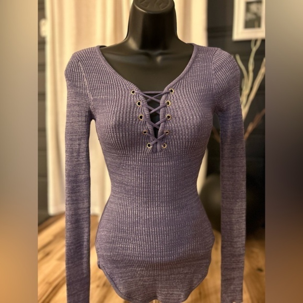 Long sleeve ribbed knit shirt, color lavender, size S - Picture 3 of 6